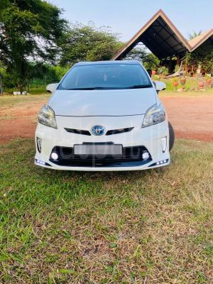 Toyota PRIUS S TOURUING 2013 - Used Car sale in Sri Lanka - patpat.lk