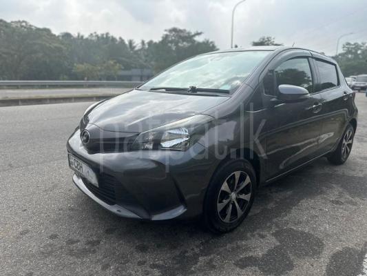 Toyota Vitz 2016