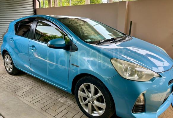 Toyota Aqua 2012 - பயன்படுத்தப்பட்டது கார் sale in Sri Lanka - patpat.lk