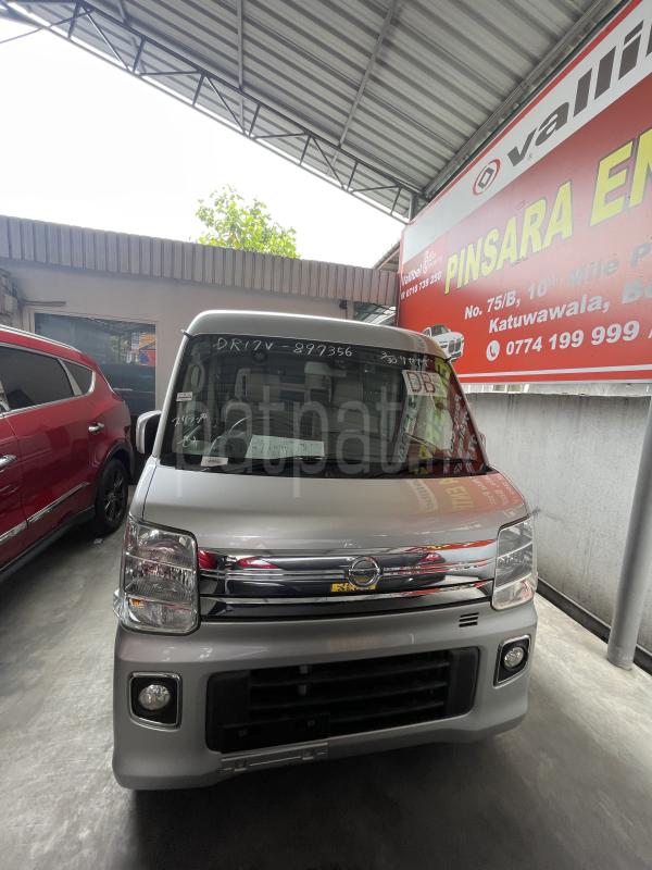 Nissan Clipper 2024 -  வேன் sale in Sri Lanka - patpat.lk