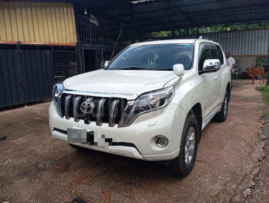 Toyota Land Cruiser Prado 2013 - பயன்படுத்தப்பட்டது SUV sale in Sri Lanka - patpat.lk