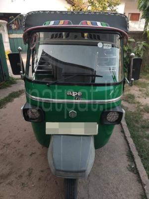 Piaggio Three Wheel 2014