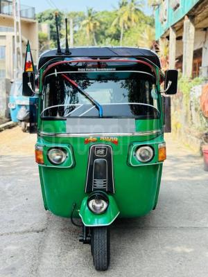 Bajaj Three Wheel 2012