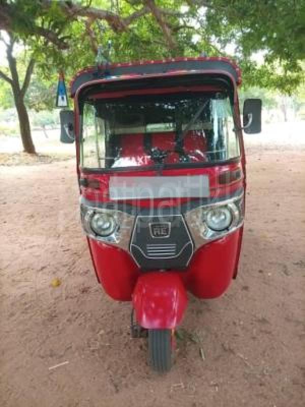 Bajaj 4 stroke 2014 -  முச்சக்கர வண்டி sale in Sri Lanka - patpat.lk