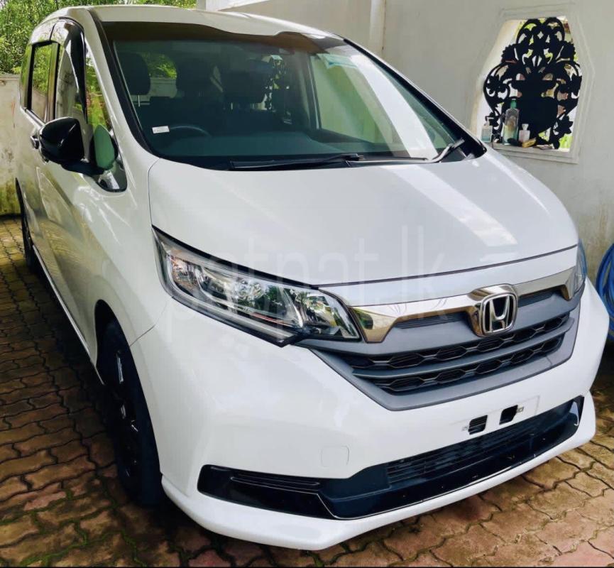 Honda Freed 2023 -  වෑන් රථය sale in Sri Lanka - patpat.lk