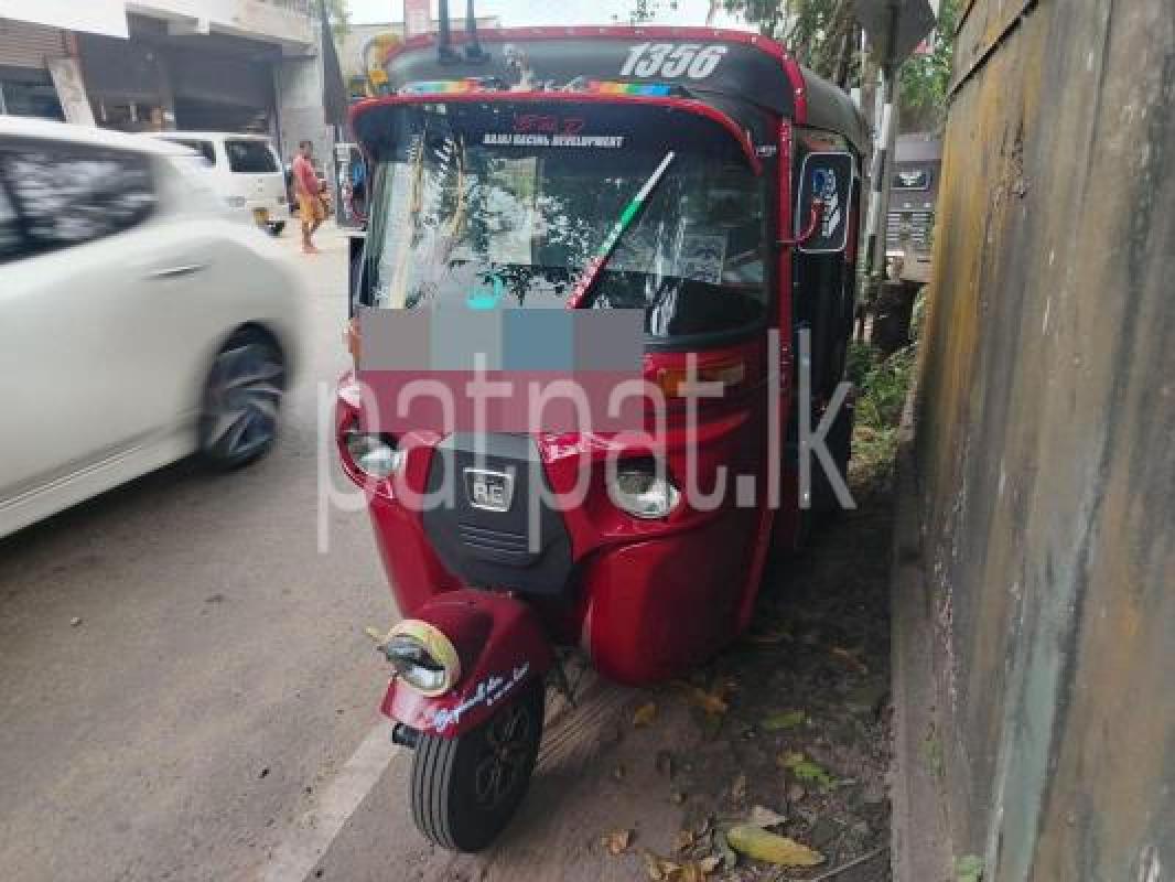 Bajaj 4 stroke 2019 - Used Three wheeler sale in Sri Lanka - patpat.lk