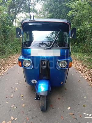 Bajaj Three Wheel 2012
