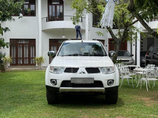 Mitsubishi Montero 2012 - பயன்படுத்தப்பட்டது SUV sale in Sri Lanka - patpat.lk