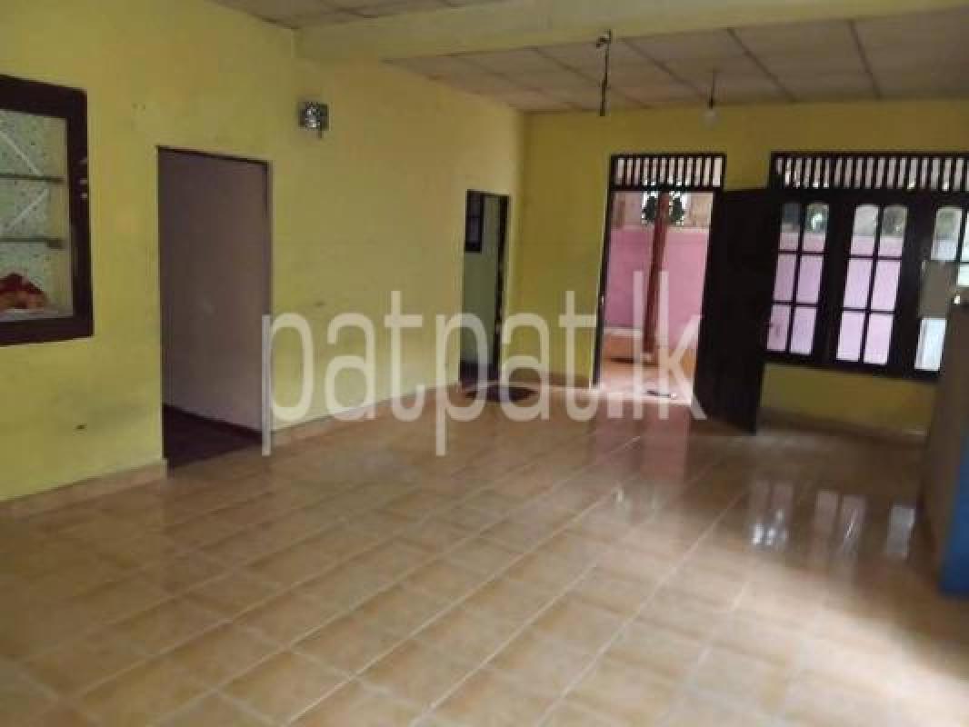 House for Sale in Kirindiwela