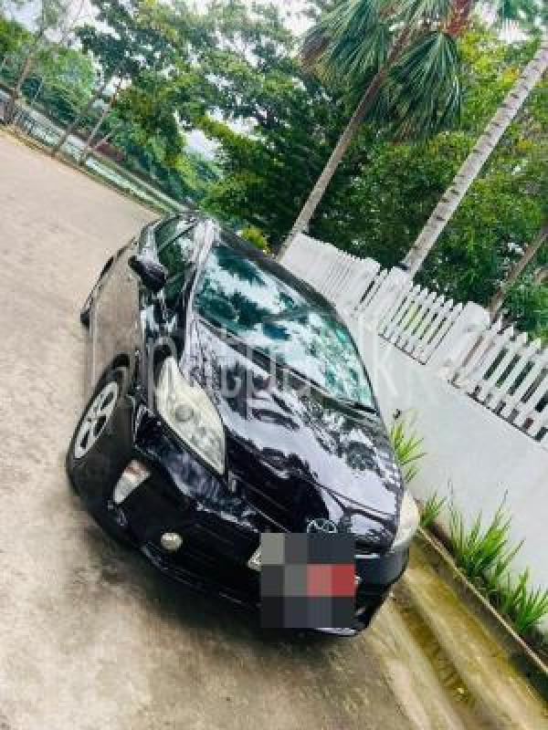 Toyota PRIUS G TOURUING 2012 -  Car sale in Sri Lanka - patpat.lk