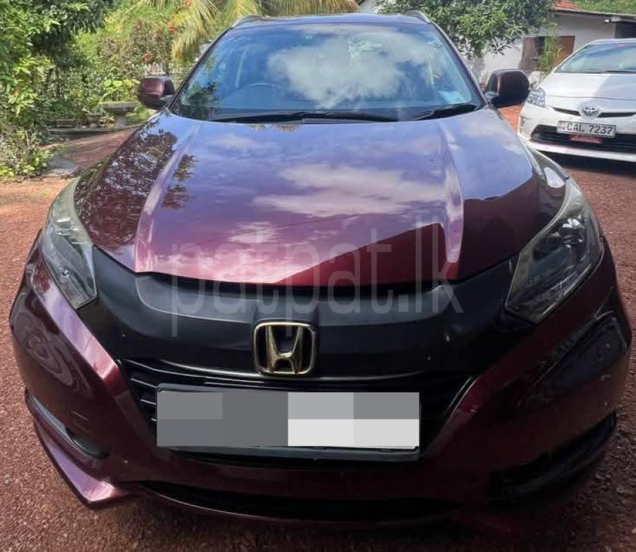 Honda Vezel 2014 -  SUV sale in Sri Lanka - patpat.lk