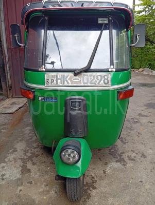 Bajaj Three Wheel 2004 - பயன்படுத்தப்பட்டது முச்சக்கர வண்டி sale in Sri Lanka - patpat.lk