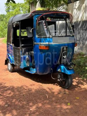 Bajaj 2 stroke 2005 - பயன்படுத்தப்பட்டது முச்சக்கர வண்டி sale in Sri Lanka - patpat.lk
