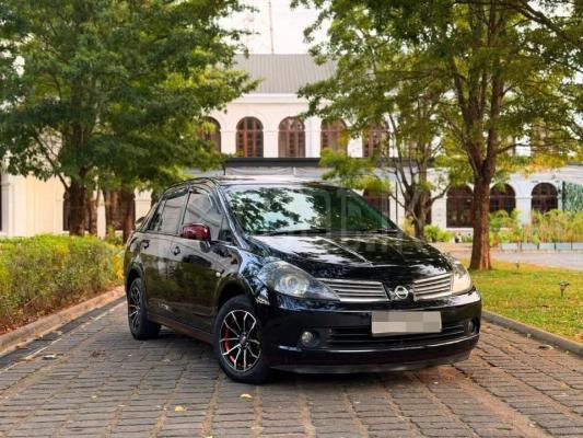 Nissan Tiida 2008