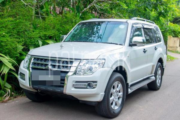 Mitsubishi Montero 2017