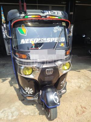 Bajaj Three Wheel 2014 - භාවිතා කරන ලද ත්‍රිරෝද රථය sale in Sri Lanka - patpat.lk