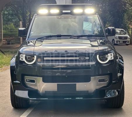 Land Rover Defender 2023