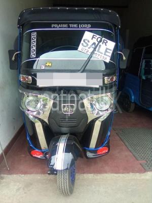 Bajaj Three Wheel 2014