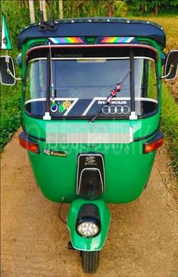 Bajaj Three Wheel 2014
