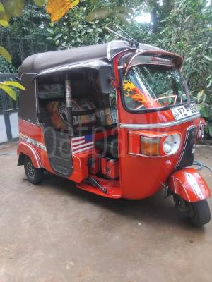 Bajaj Three Wheel 2012 -  முச்சக்கர வண்டி sale in Sri Lanka - patpat.lk