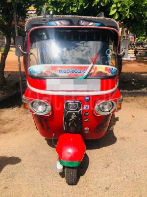 Bajaj Three Wheel 2011