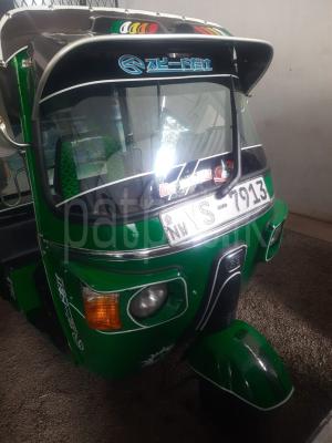 Bajaj Three Wheel 2012