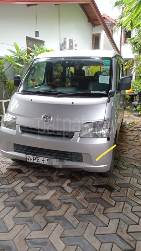 Toyota TownAce 2008 - භාවිතා කරන ලද වෑන් රථය sale in Sri Lanka - patpat.lk