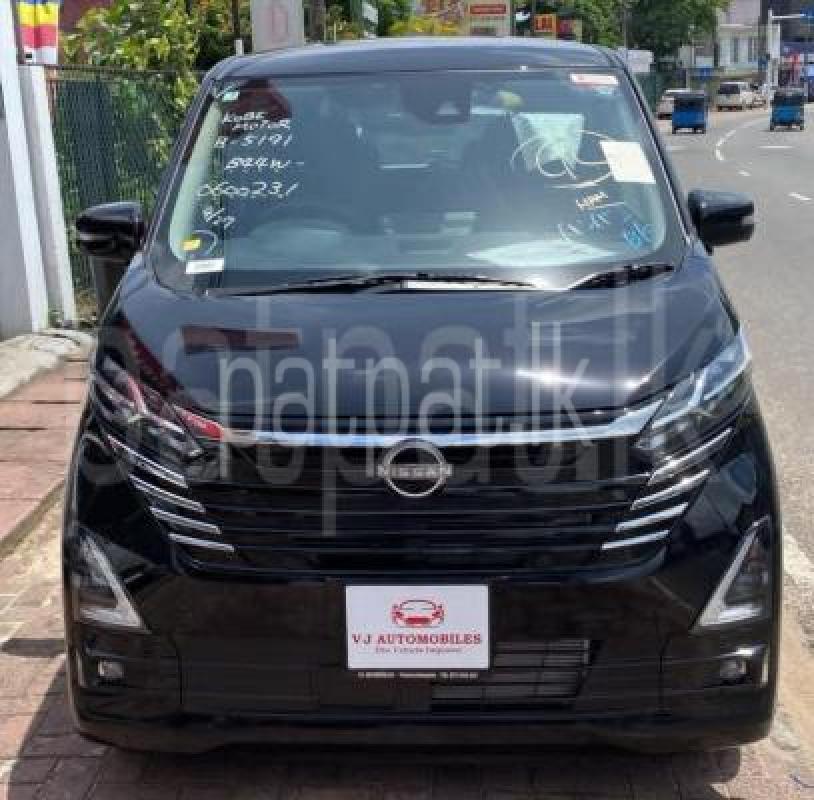 Nissan DAYZ HIGHWAY STAR 2025 -  කාර් sale in Sri Lanka - patpat.lk