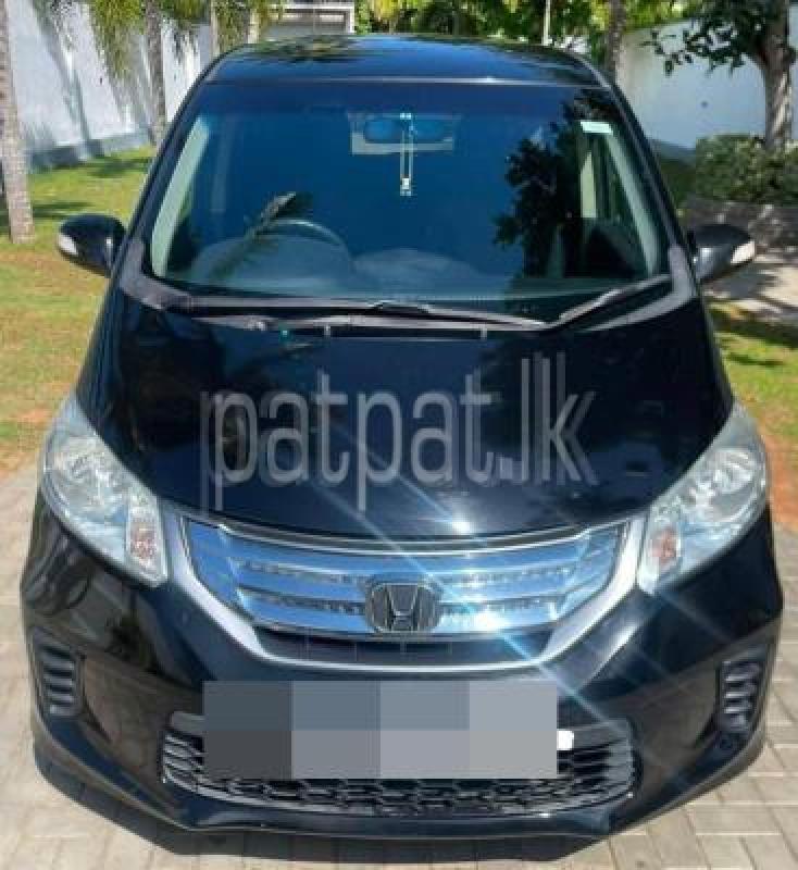Honda Freed 2014 - Used Van sale in Sri Lanka - patpat.lk