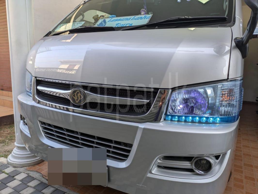 Toyota Hiace 2014 - பயன்படுத்தப்பட்டது வேன் sale in Sri Lanka - patpat.lk