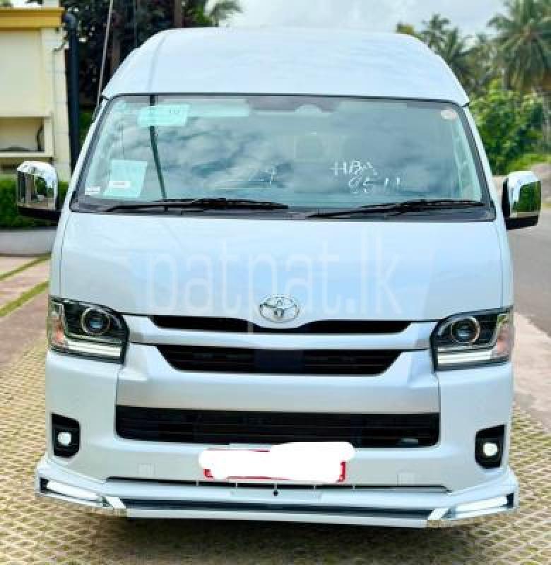 Toyota Hiace 2026 -  වෑන් රථය sale in Sri Lanka - patpat.lk