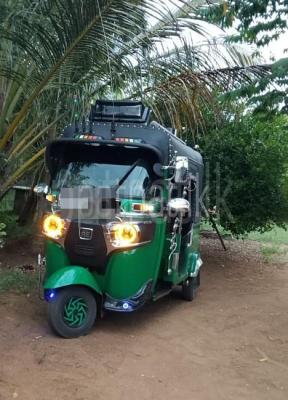 Bajaj 4 stroke 2019 - Used Three wheeler sale in Sri Lanka - patpat.lk