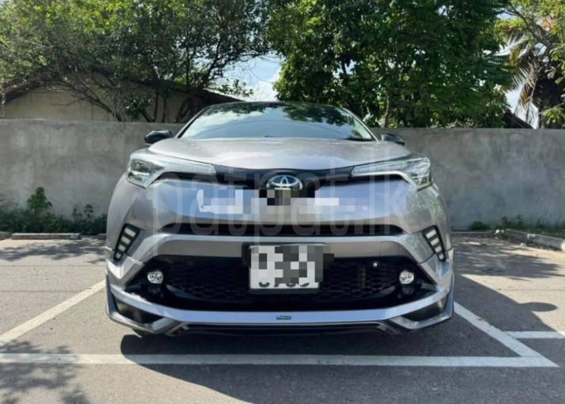 Toyota CHR 2018 -  SUV sale in Sri Lanka - patpat.lk
