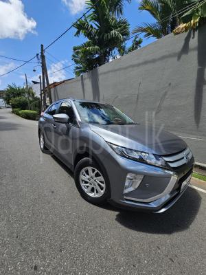 Mitsubishi ECLIPE 2018 - Used SUV sale in Sri Lanka - patpat.lk