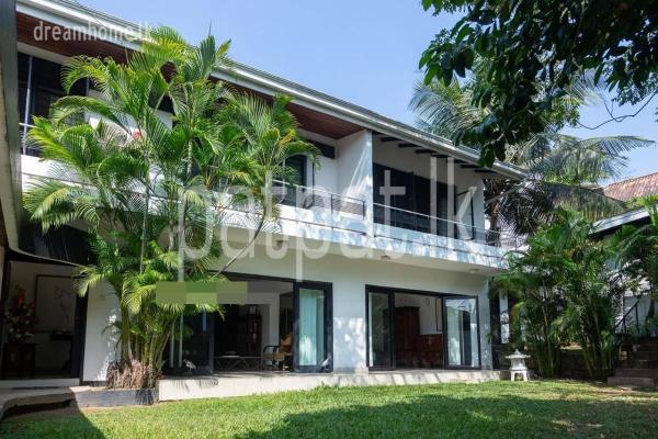 premium-listing-image