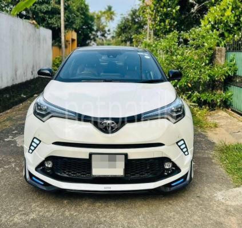 Toyota CHR 2018 -  SUV sale in Sri Lanka - patpat.lk