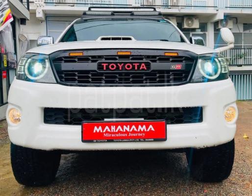 Toyota Hilux 2011 - பயன்படுத்தப்பட்டது சரக்கு போக்குவரத்து sale in Sri Lanka - patpat.lk
