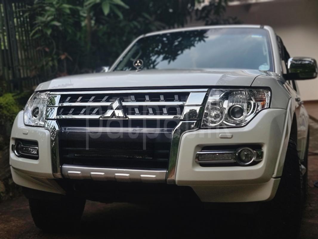 Mitsubishi Montero 2015 -  SUV රථය sale in Sri Lanka - patpat.lk