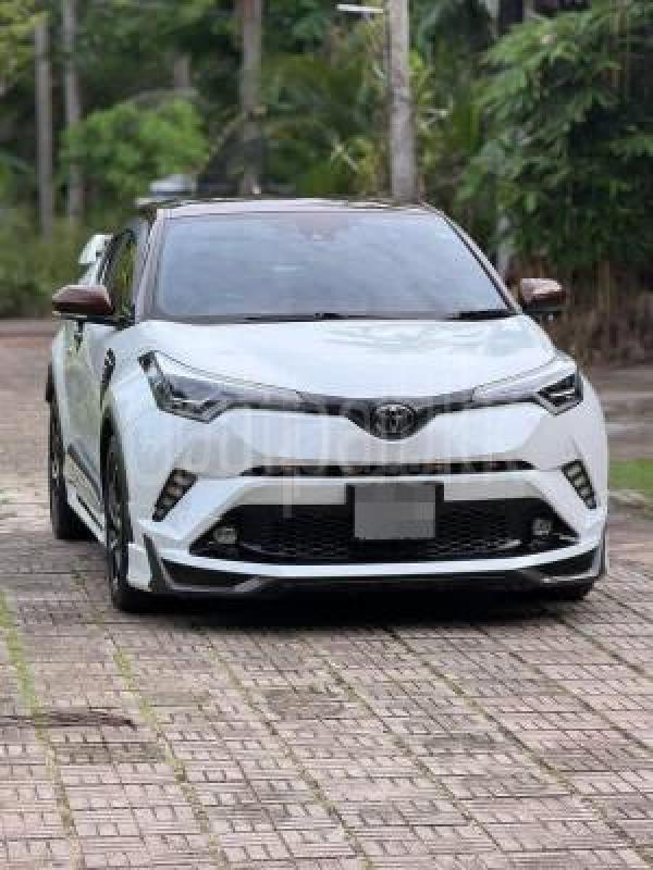 Toyota CHR 2019 - பயன்படுத்தப்பட்டது SUV sale in Sri Lanka - patpat.lk