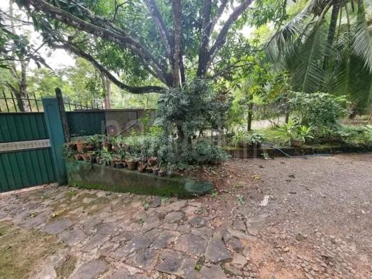 House for Sale in Mirigama