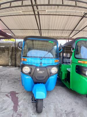 Bajaj Three Wheel 2025