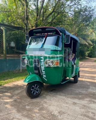 Bajaj Three Wheel 2012