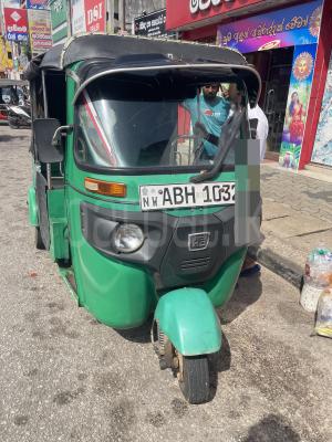 Bajaj 4 stroke 2015 - Used Three wheeler sale in Sri Lanka - patpat.lk