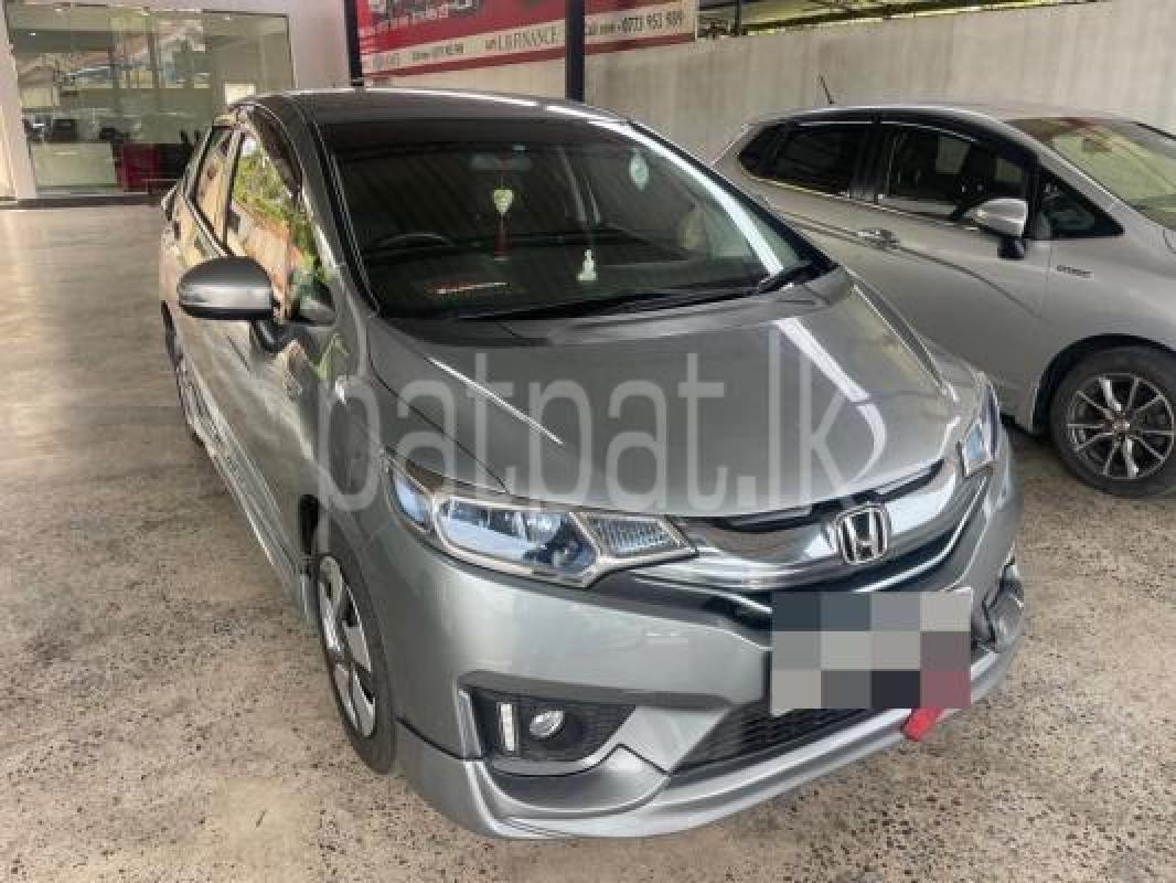 Honda FIT HYBRID 2015 - பயன்படுத்தப்பட்டது கார் sale in Sri Lanka - patpat.lk