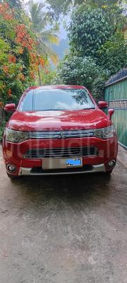 Mitsubishi Outlander 2014 -  SUV sale in Sri Lanka - patpat.lk