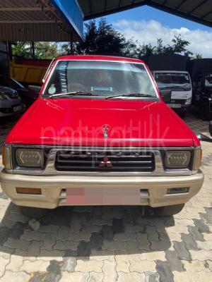Mitsubishi Strada 2012 - பயன்படுத்தப்பட்டது சரக்கு போக்குவரத்து sale in Sri Lanka - patpat.lk