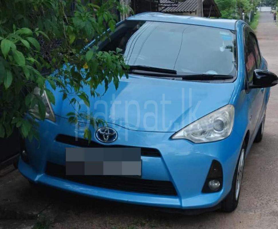 Toyota Aqua 2013 -  කාර් sale in Sri Lanka - patpat.lk