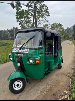 Bajaj Three Wheel 2013