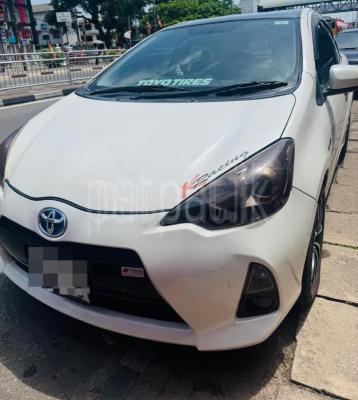 Toyota Aqua 2012 -  கார் sale in Sri Lanka - patpat.lk