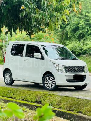 Suzuki Wagon R 2017 - භාවිතා කරන ලද කාර් sale in Sri Lanka - patpat.lk